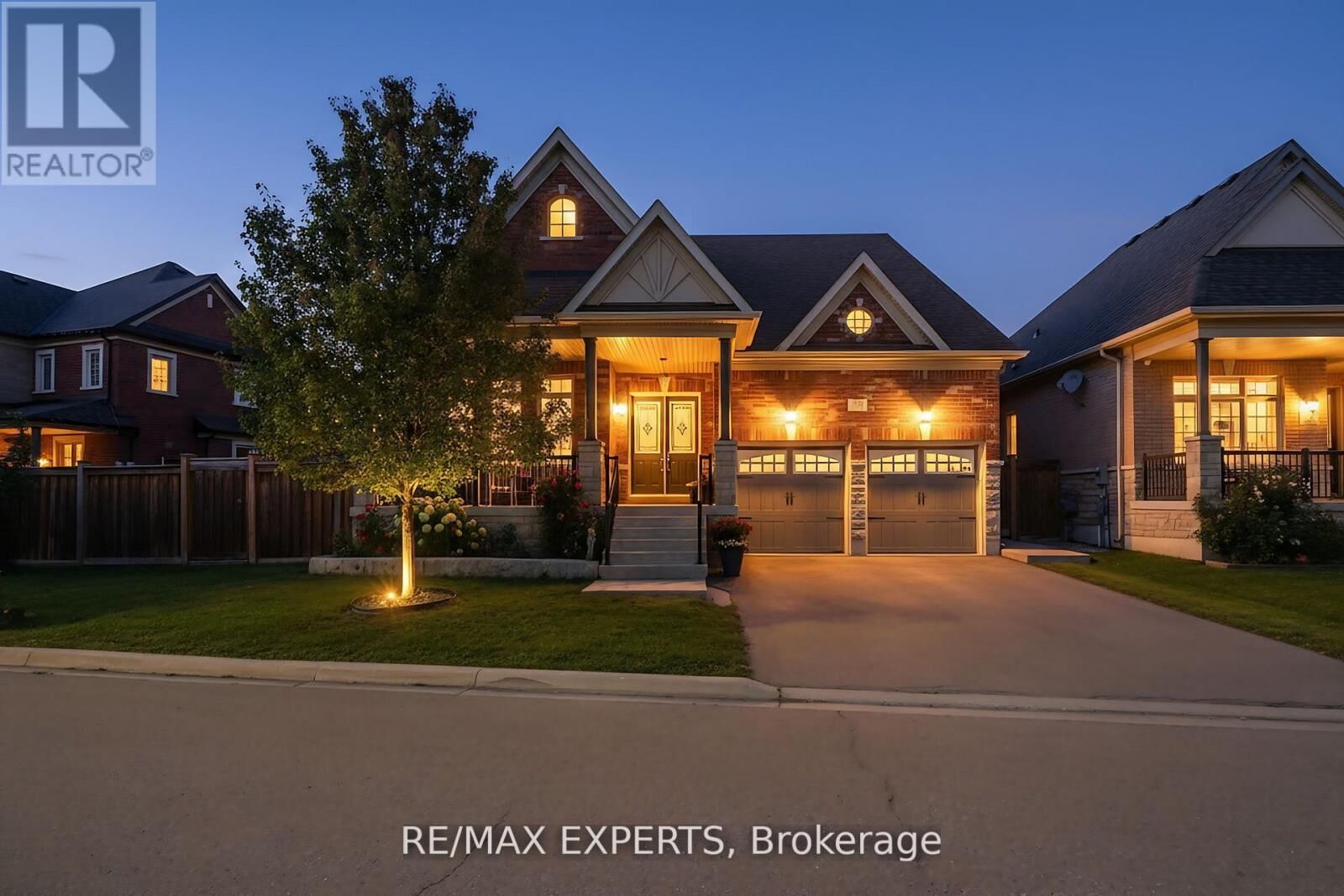 Property Photo:  10 Falkland Road  ON L6P 4C3 