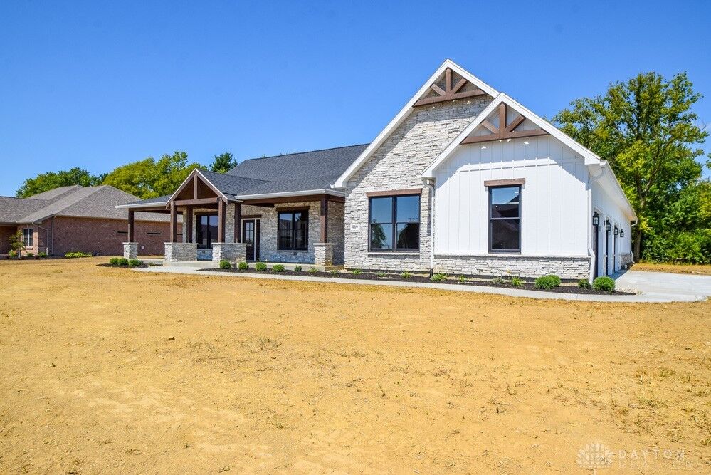 Property Photo:  2345 Pickawillany Way  OH 45356 