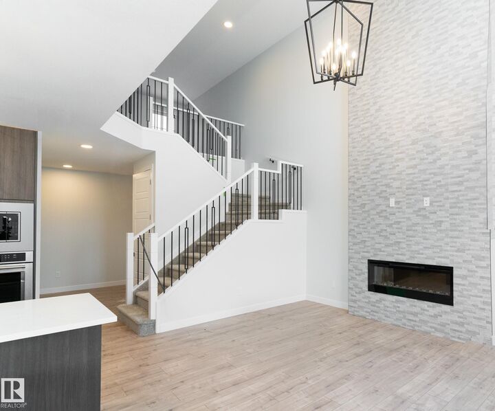 Property Photo:  285 Glenridding Ravine Road SW  AB T6W 5J6 