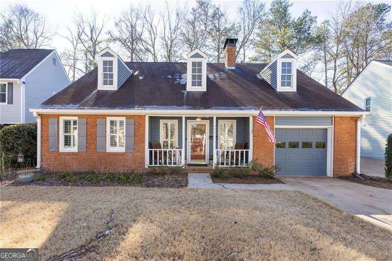 Property Photo:  111 Roswell Green Lane  GA 30075 
