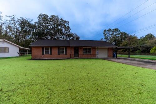 Property Photo:  2202 Tara Lane  GA 31520 