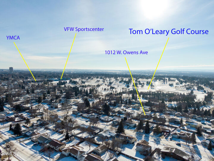 Property Photo:  1012 W Owens Avenue  ND 58501 