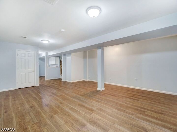 Property Photo: 33 Kent St NJ 07108