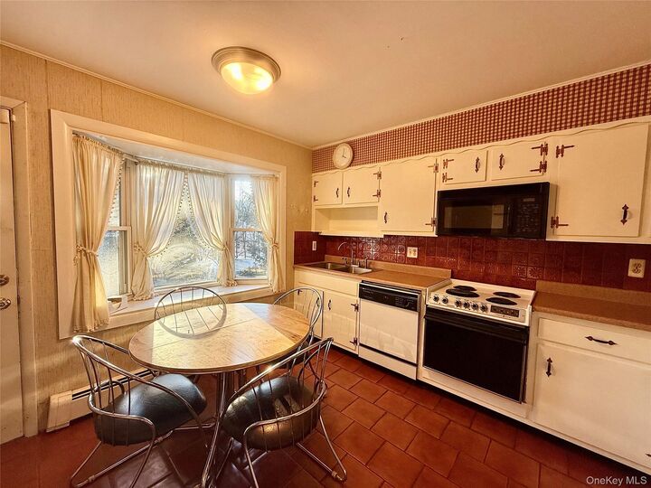 Property Photo:  130 Grand Street  NY 12528 