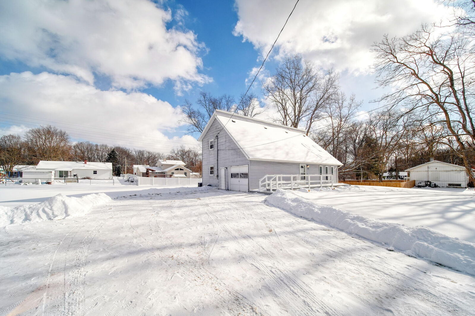 Property Photo:  3357 Robinson Road  MI 49203 