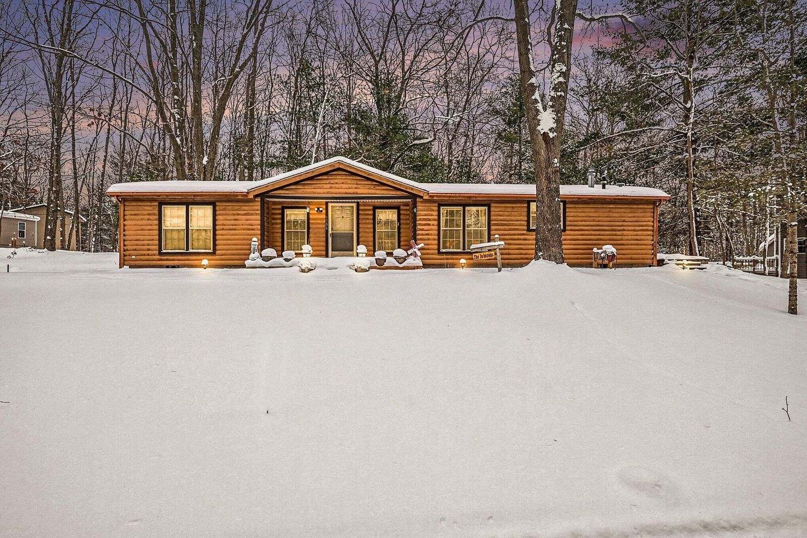 Property Photo:  1758 Beechwood Drive  MI 49436 