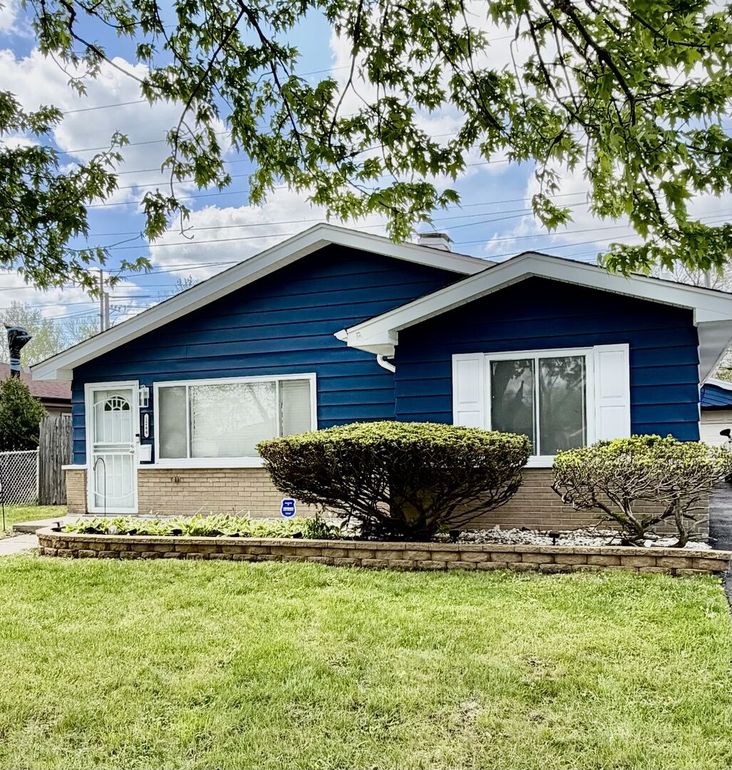 Property Photo:  1244 Balmoral Avenue  IL 60409 