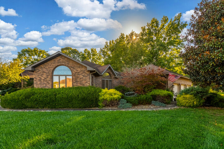 Property Photo: 600 Deer Lake Drive W IL 62901