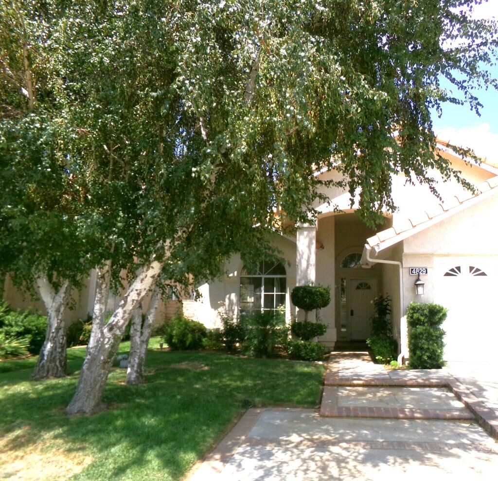 Property Photo:  4829 W Forest Oaks Avenue  CA 92220 
