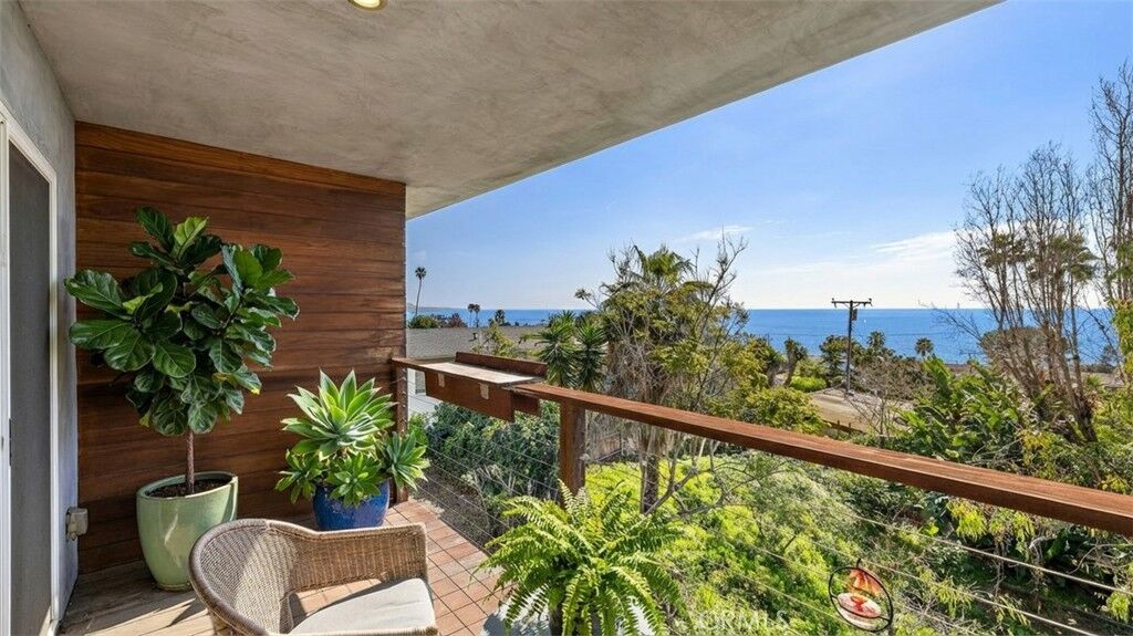 Property Photo: 289 San Joaquin Drive CA 92651