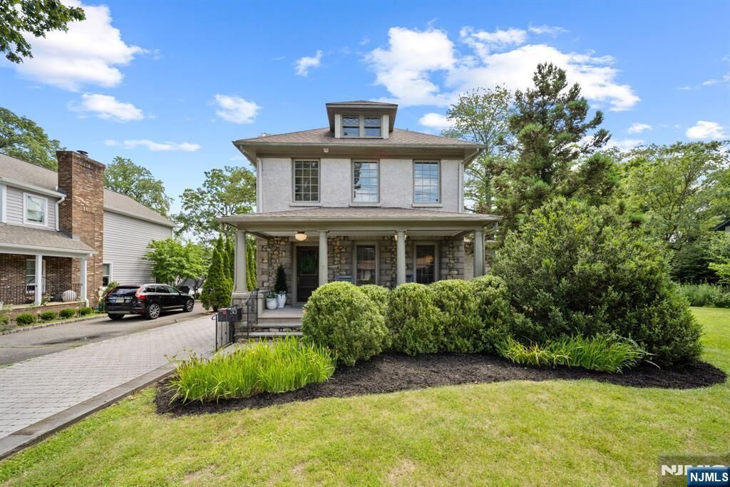 Property Photo:  30 Highwood Avenue  NJ 07432 