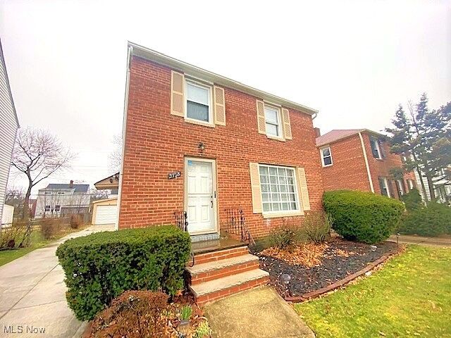 Property Photo: 3758 Fairoaks Road OH 44121