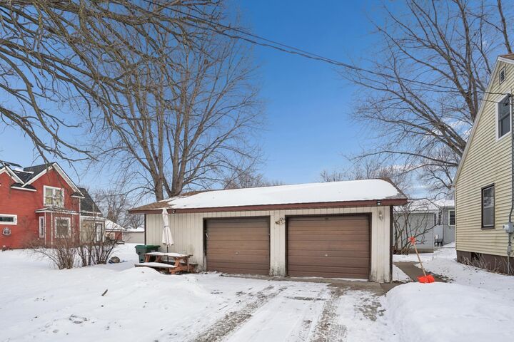 Property Photo:  310 6th Street  MN 56307 
