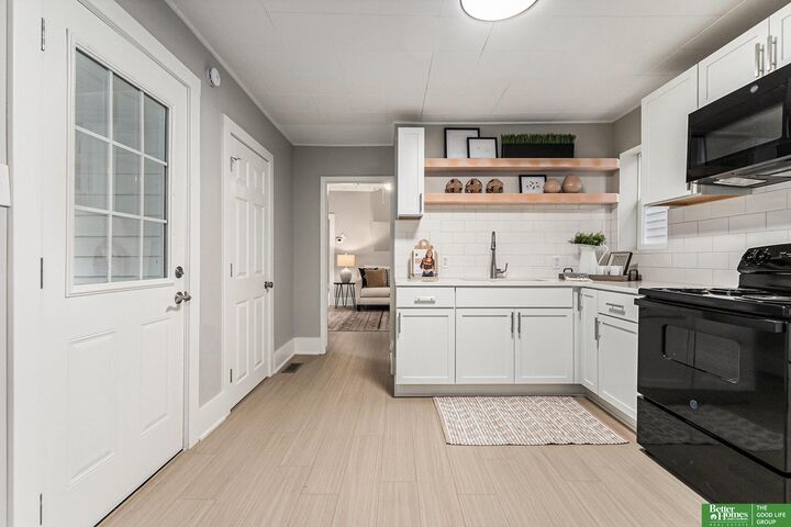 Property Photo: 5239 S 21st Street NE 68107