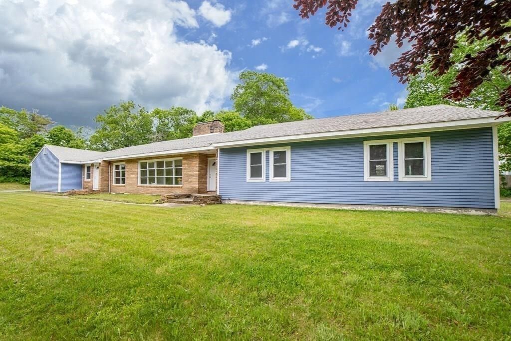 Property Photo:  1164 State Rd 1  MA 02360 