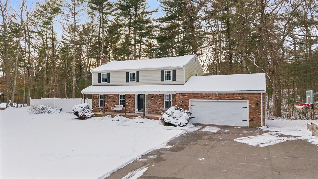 Property Photo:  8 Ridgefield Rd  MA 02056 