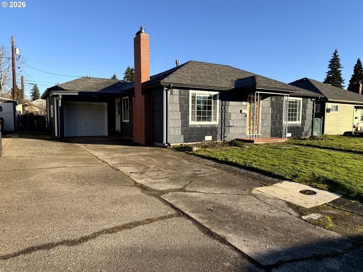 Property Photo:  591 Wayne Dr N  OR 97303 