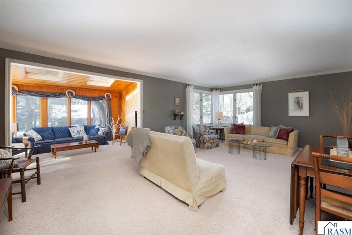 Property Photo: 107 Ridge Court MN 56001