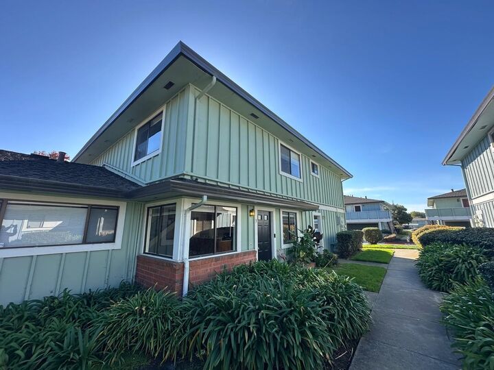 Property Photo:  922 Ponselle Lane 3  CA 95010 