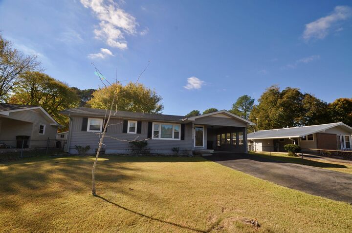 Property Photo:  615 Ave E  AL 35055 - CULLMAN 