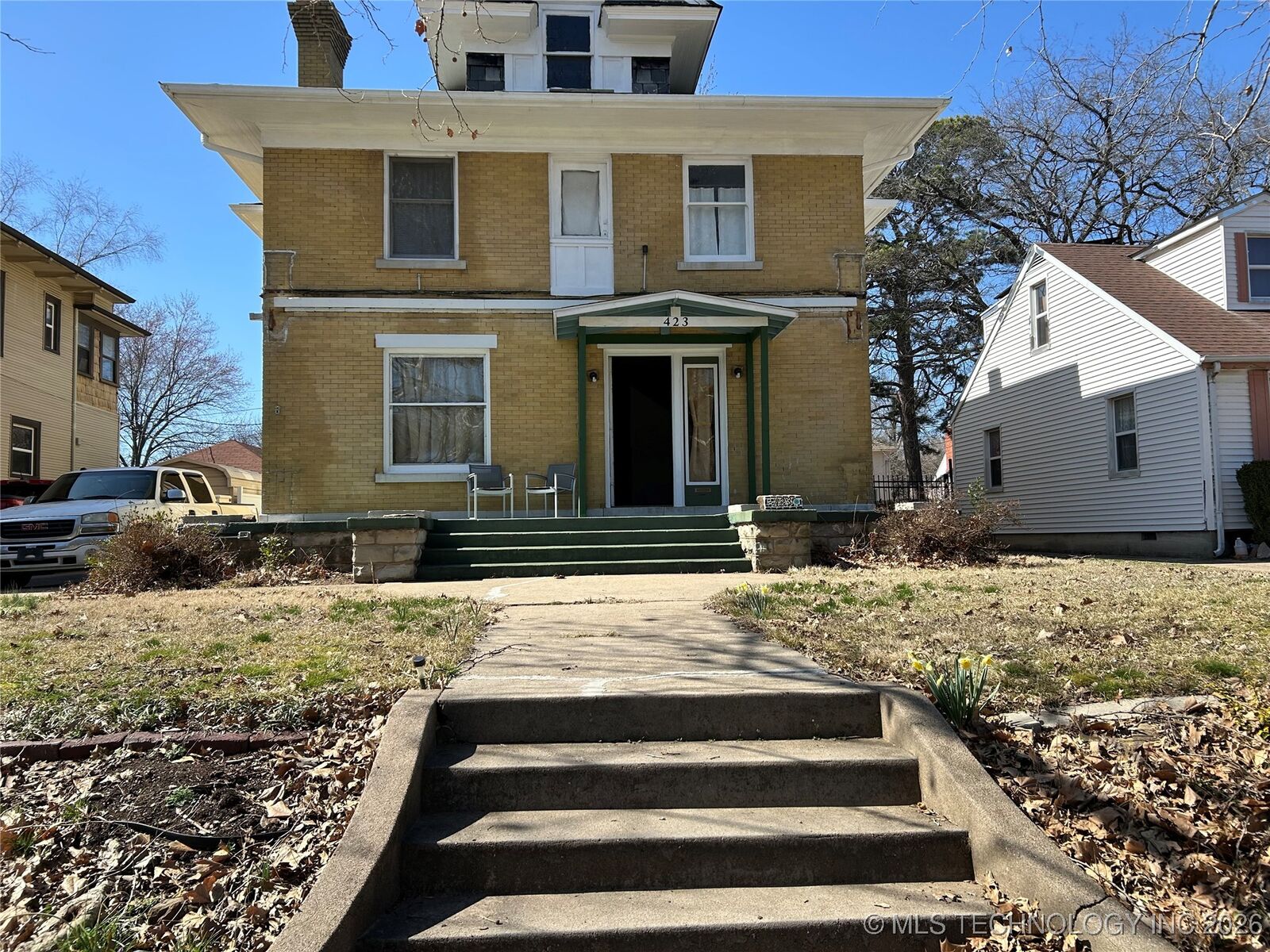 Property Photo: 423 Kendall Boulevard OK 74401