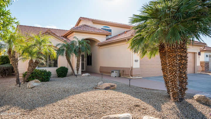 Property Photo: 14881 W Robson Circle S AZ 85395