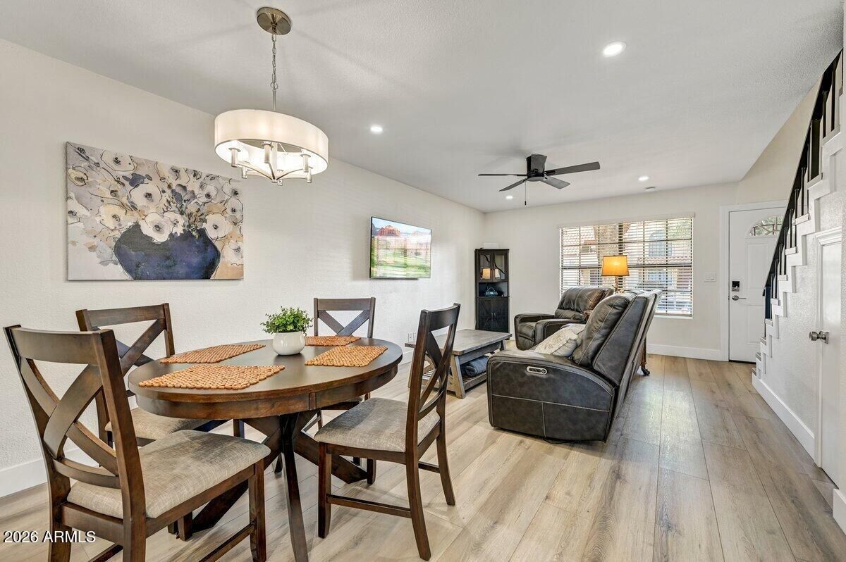 Property Photo:  4901 E Kelton Lane 1033  AZ 85254 