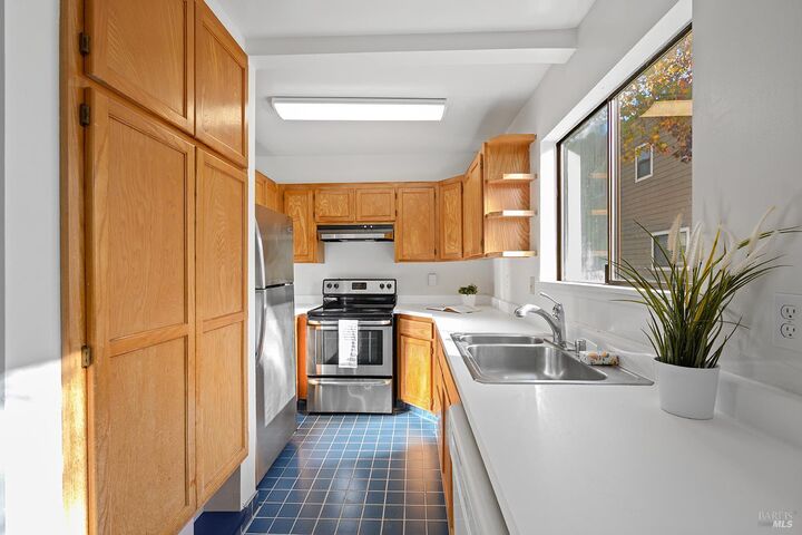 Property Photo: 2125 W Steele Lane CA 95403