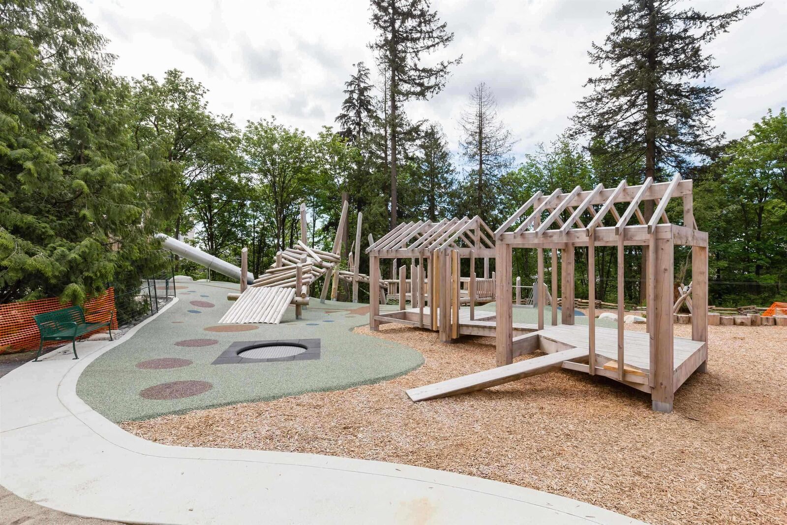 Property Photo: 747 E 3rd Street 102 BC V7L 1G8