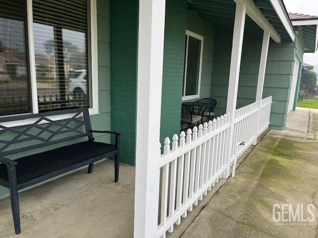 Property Photo:  2113 Rose Marie Drive  CA 93304 