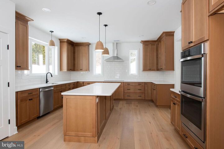 Property Photo: 209 Old State Rd PA 19468