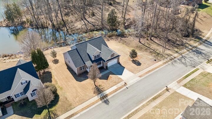 Property Photo: 1736 Williamsburg Drive SC 29732