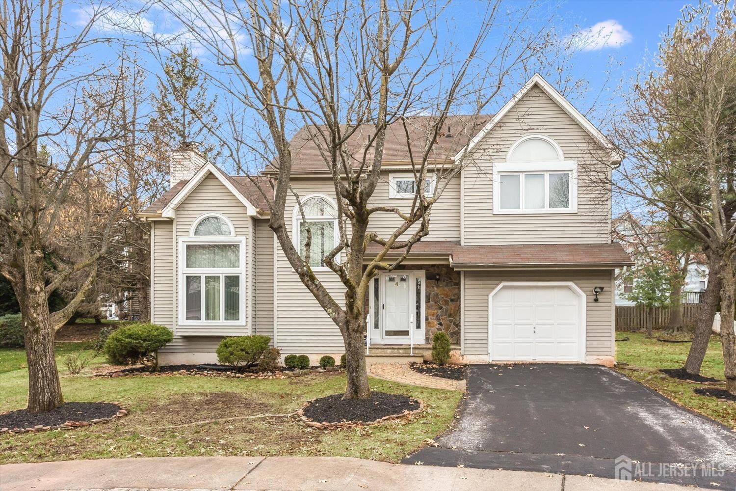 Property Photo:  4 Updike Avenue  NJ 08844 