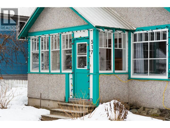 Property Photo:  517 Second Street West  BC V0E 2S0 