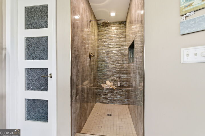 Property Photo:  1073 Shady Valley Place  GA 30324 