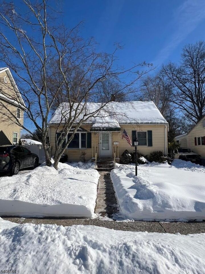 Property Photo: 145 Pine St NJ 07442