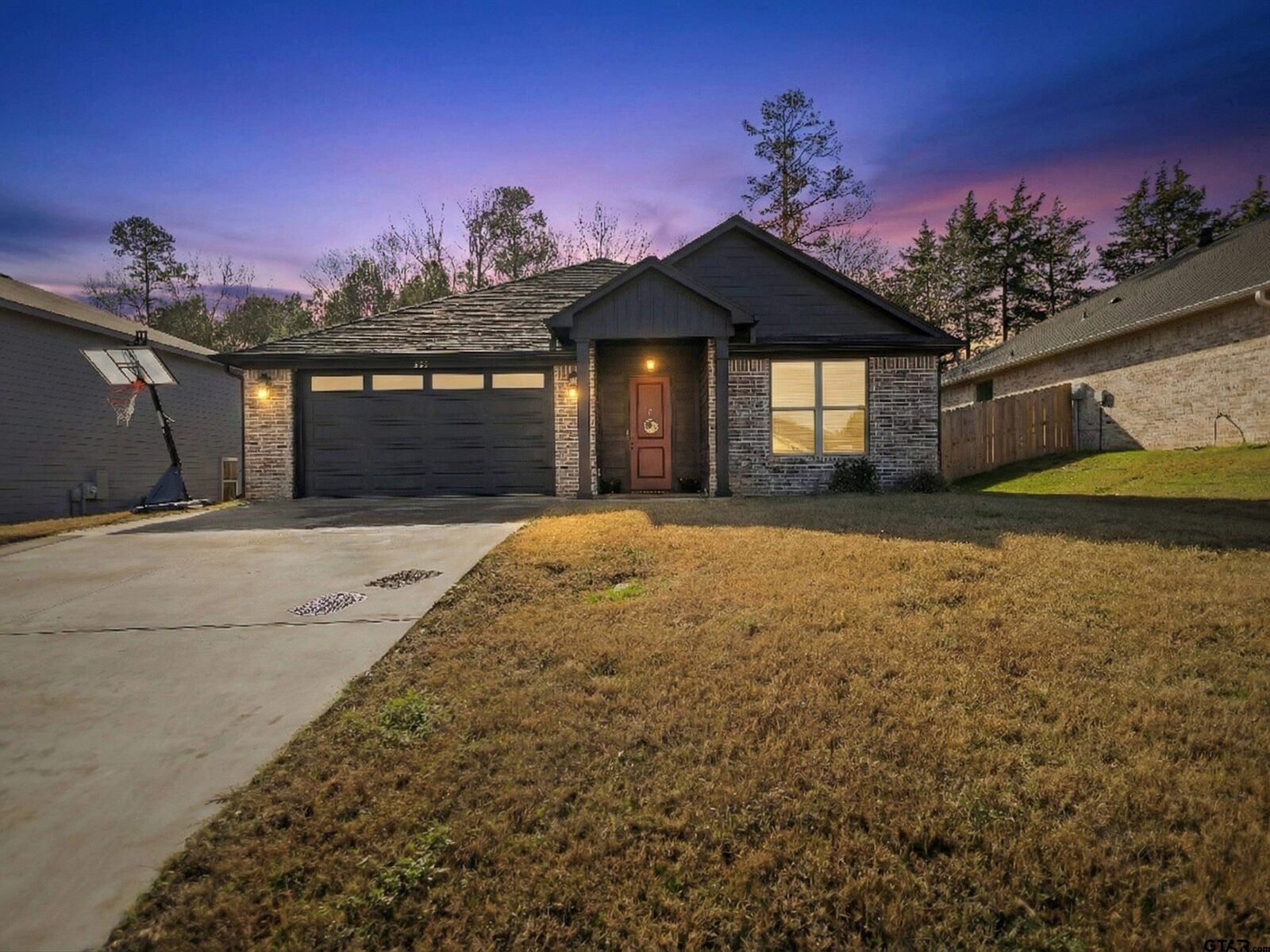 Property Photo:  237 Oak Valley  TX 75645 
