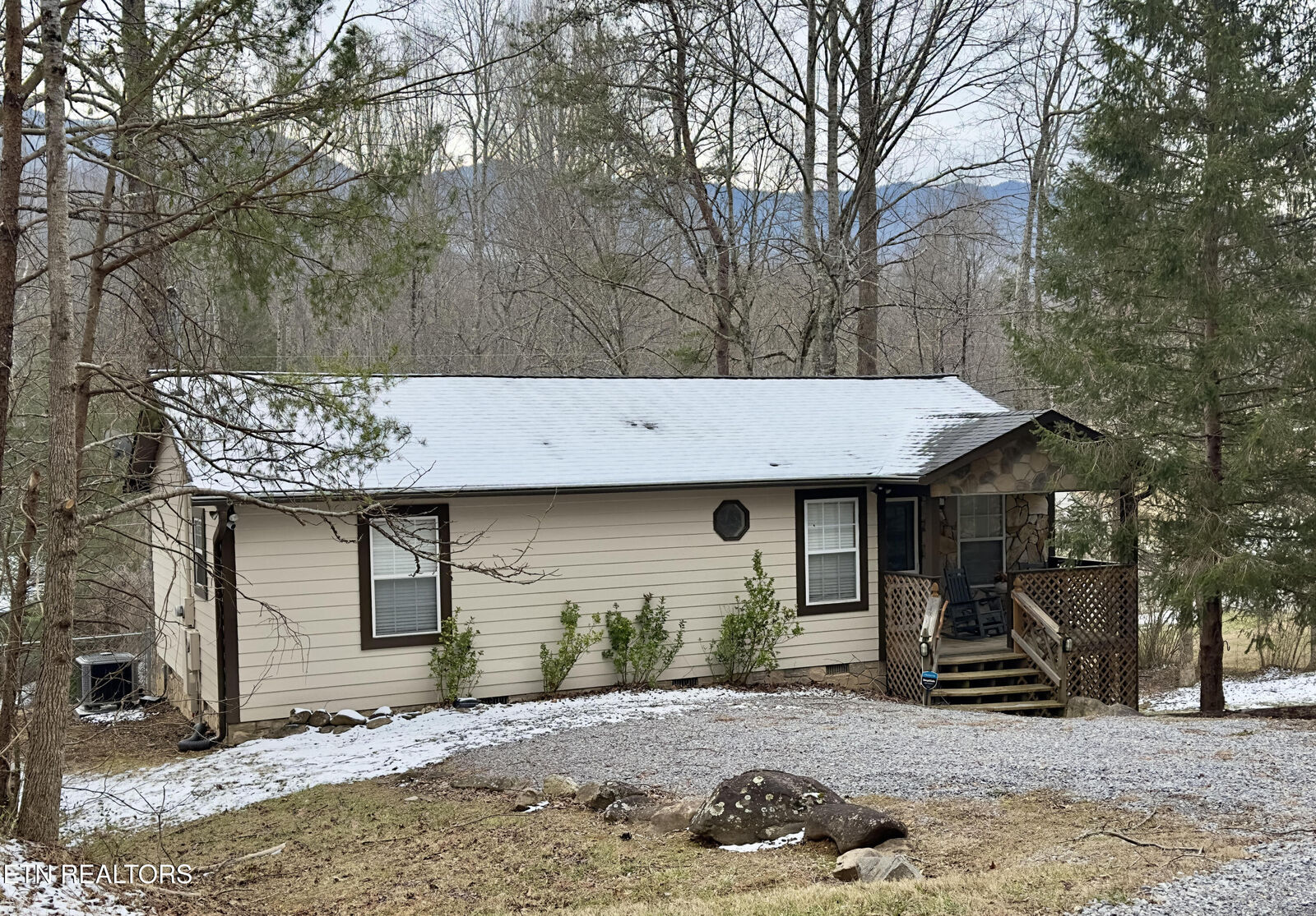 Property Photo: 146 Hollow Rd TN 37722