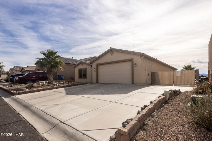 Property Photo: 1764 E Azalea Ave AZ 86404