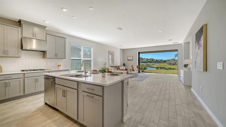 Property Photo:  15312 Shady Palms Lane  FL 34275 