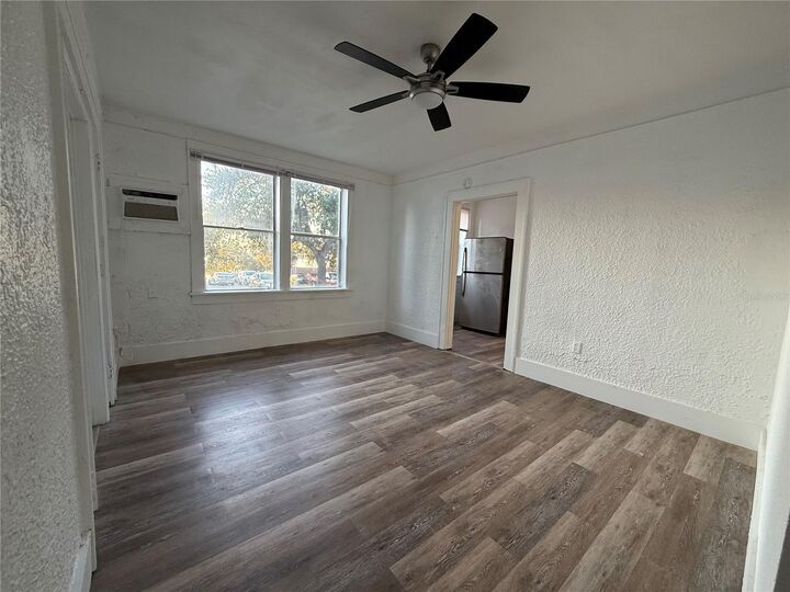 Property Photo: 730 W Central Avenue 3 FL 33880