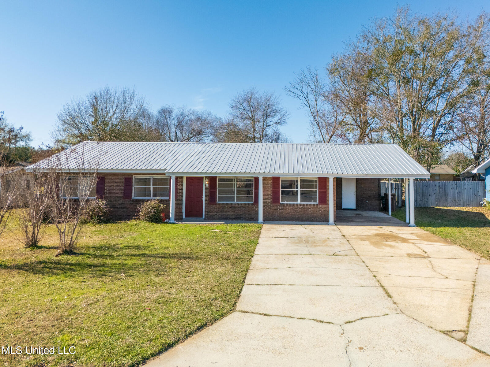 Property Photo:  103 Reeves Street  MS 39560 