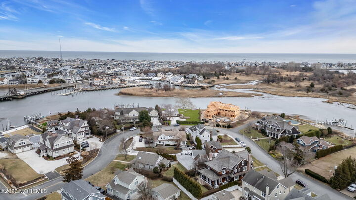 Property Photo:  22 Crescent Drive  NJ 08730 