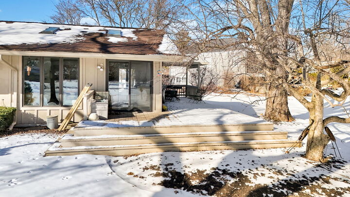 Property Photo:  1489 Pebblestone Cove  IL 60189 