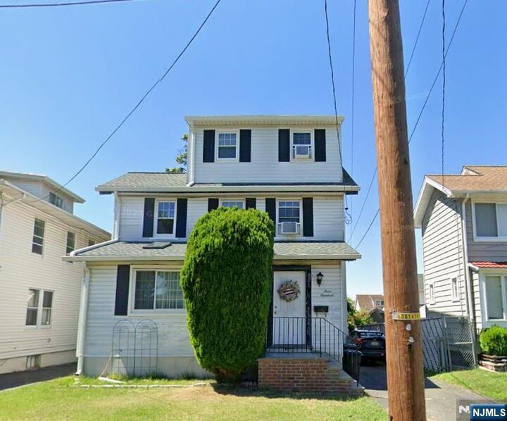 Property Photo:  300 Crestview Place  NJ 07603 