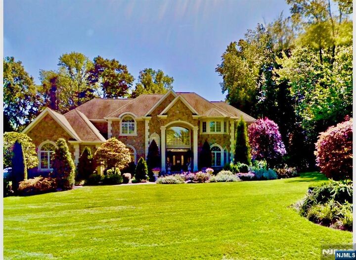 Property Photo:  457 Devonshire Drive  NJ 07417 