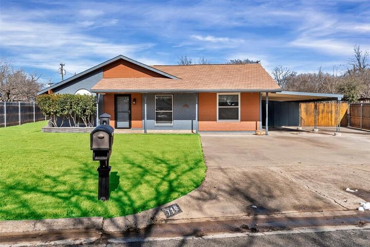 Property Photo:  119 Kessler Drive  TX 76048 