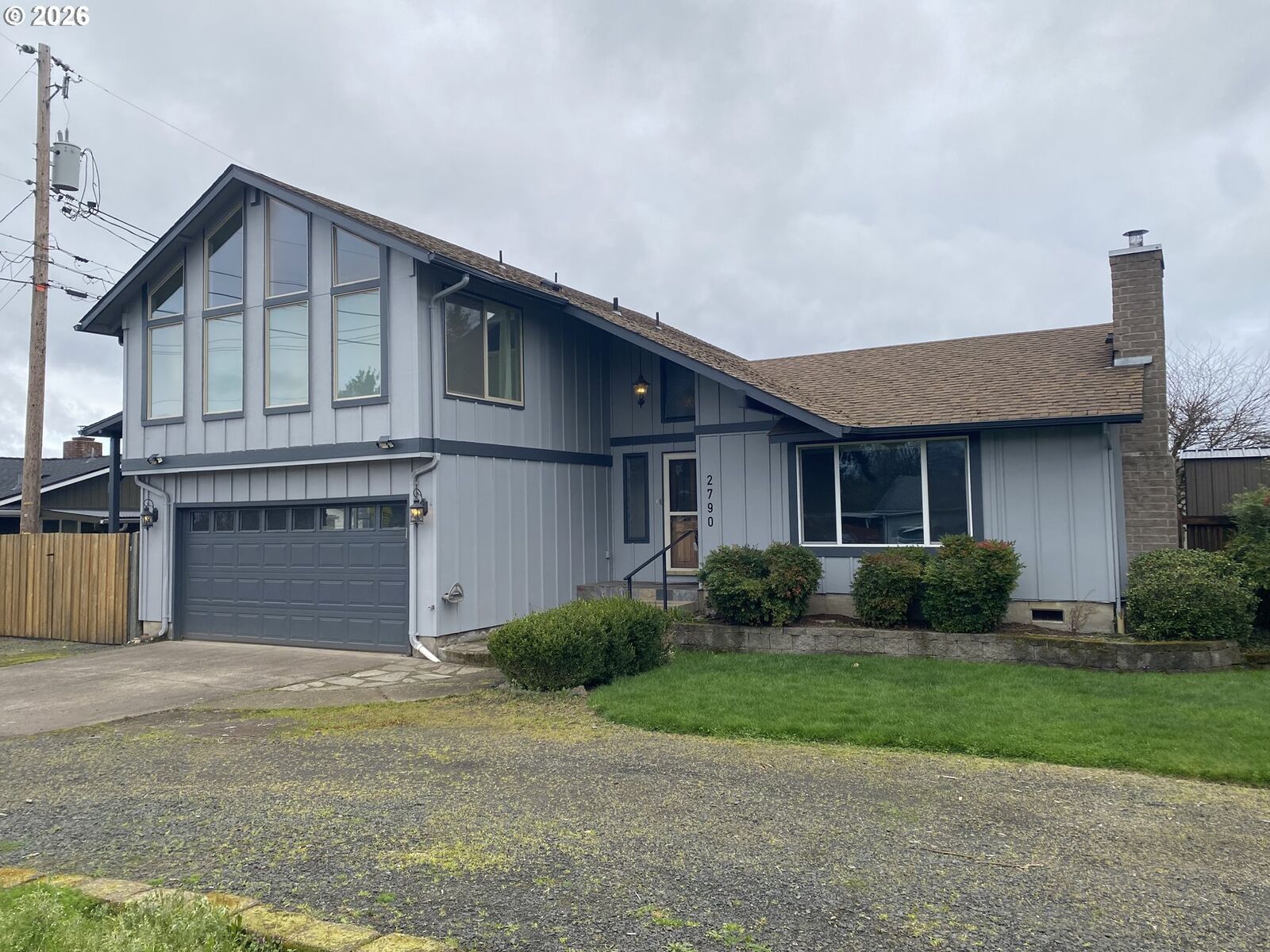 Property Photo:  2790 23rd St  OR 97477 