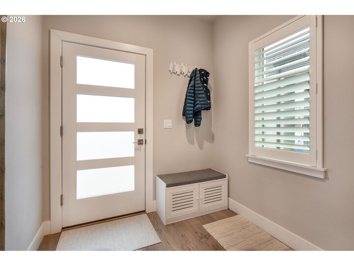 Property Photo: 16562 SE Sunshower Pl OR 97086