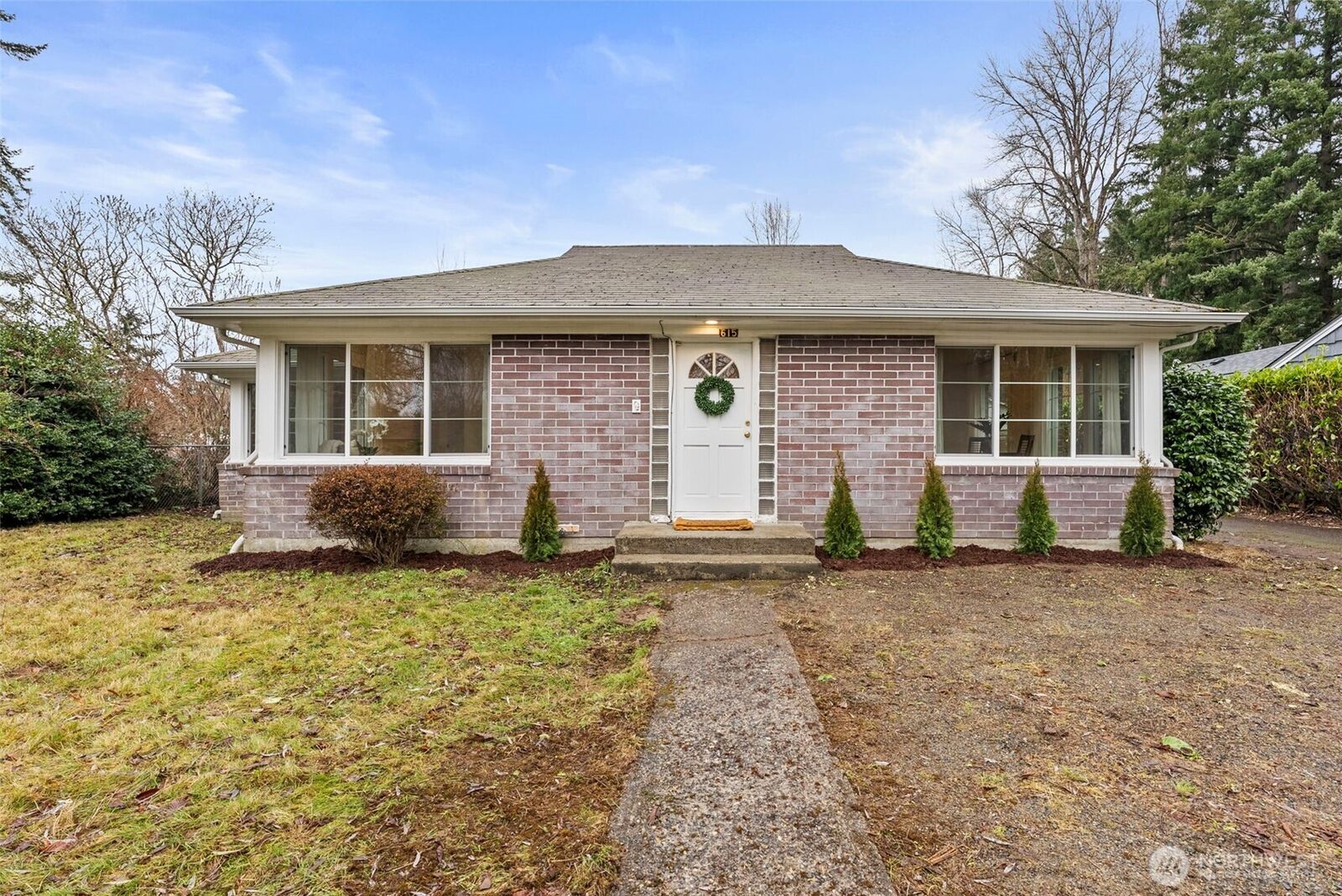 Property Photo:  615  121st Street E  WA 98445 